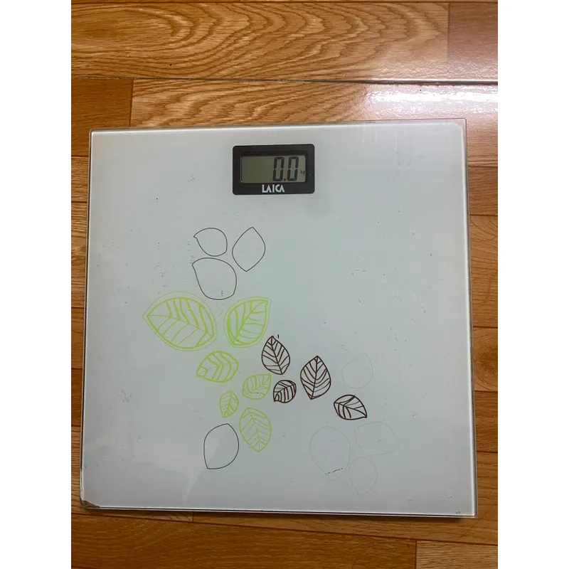 Cân sức khỏe điện tử LAICA - ITALY kèm 5 pin 393212
