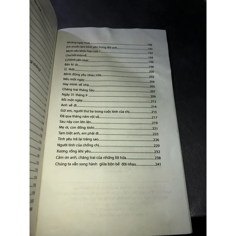 Tự thương mình sau những tháng năm thương người - Trí 792418