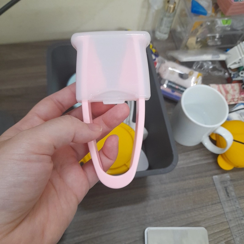 Hộp nhựa có nắp + dụng cụ ăn dặm cho bé 482470