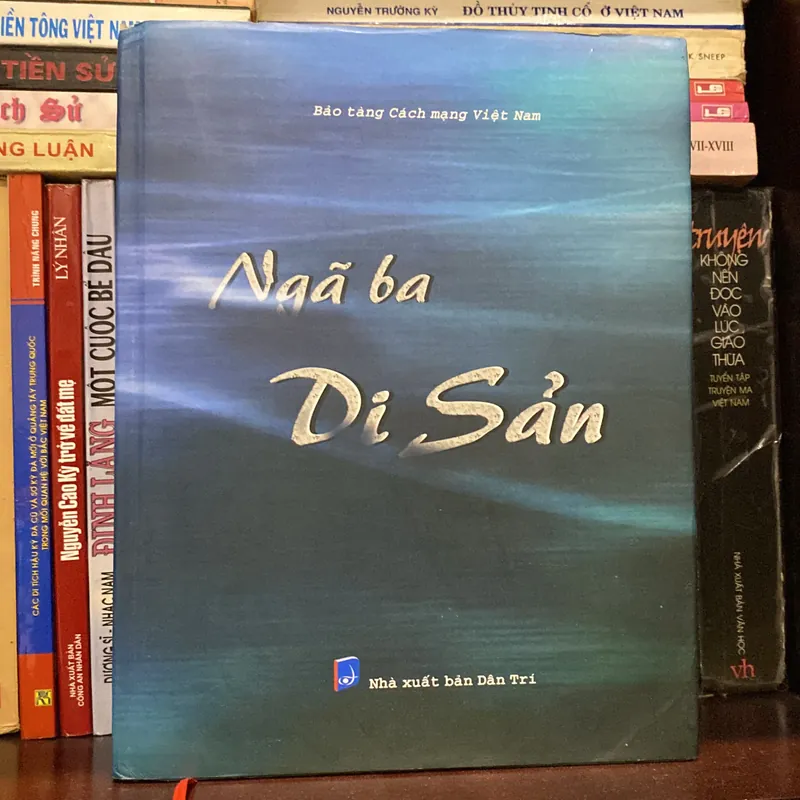 NGÃ BA DI SẢN, Phạm Quốc Quân, bản bìa cứng (XB 2011) 732979