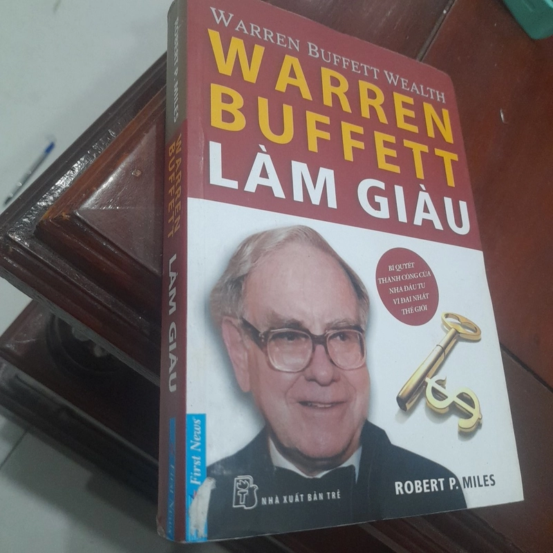 Warren Buffett LÀM GIÀU 497799