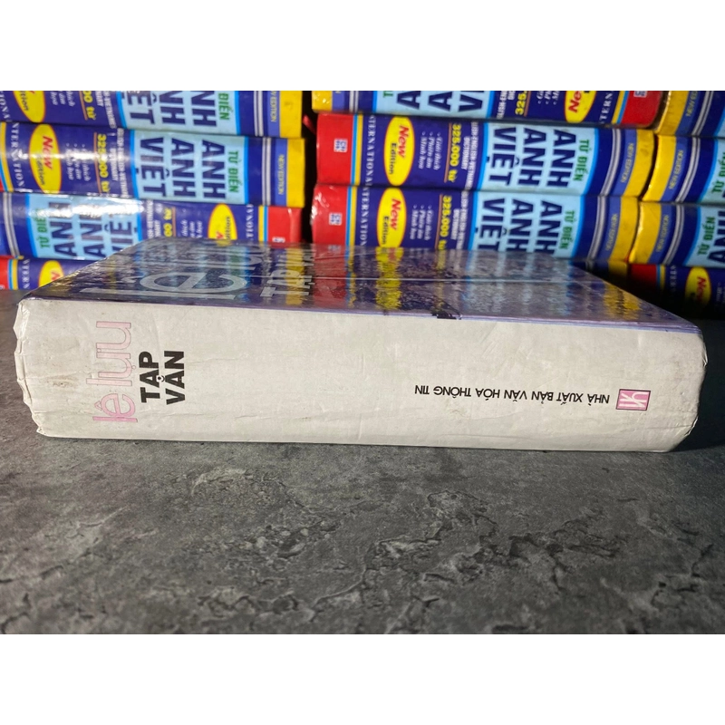 Lê Lựu Tạp Văn  507030