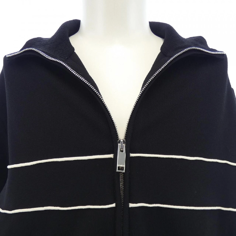 Áo khoác VALENTINO NV3KE02X4HP - Hàng hiệu Authentic 896310