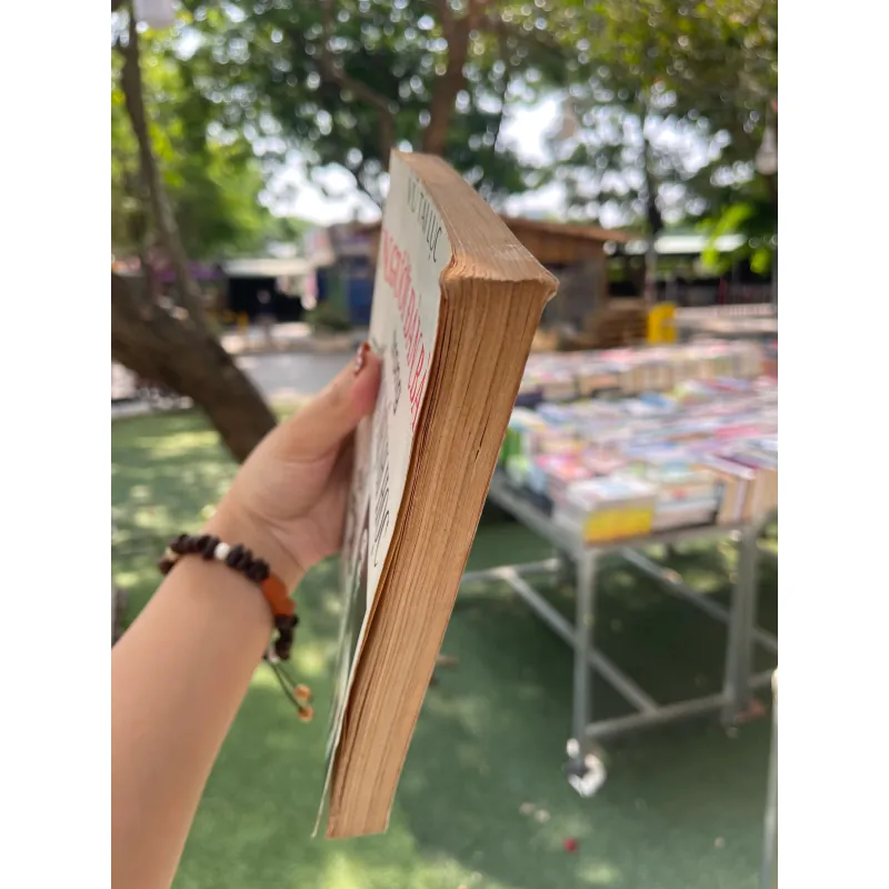 NGƯỜI ĐÀN BÀ TRONG TƯỚNG MỆNH HỌC - VŨ TÀI LỤC  1034737