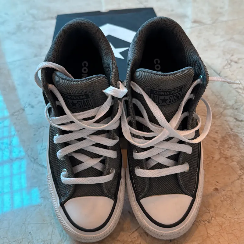 Giày CONVERSE ALL STAR CHÍNH HÃNG - sz 4,5 UK/ 37 EUR/ 23,5 cm 975756