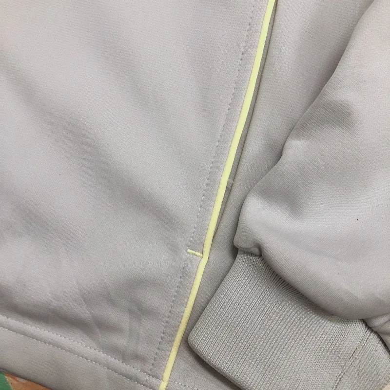 Khoác thể thao hiệu ree.bok 1000923