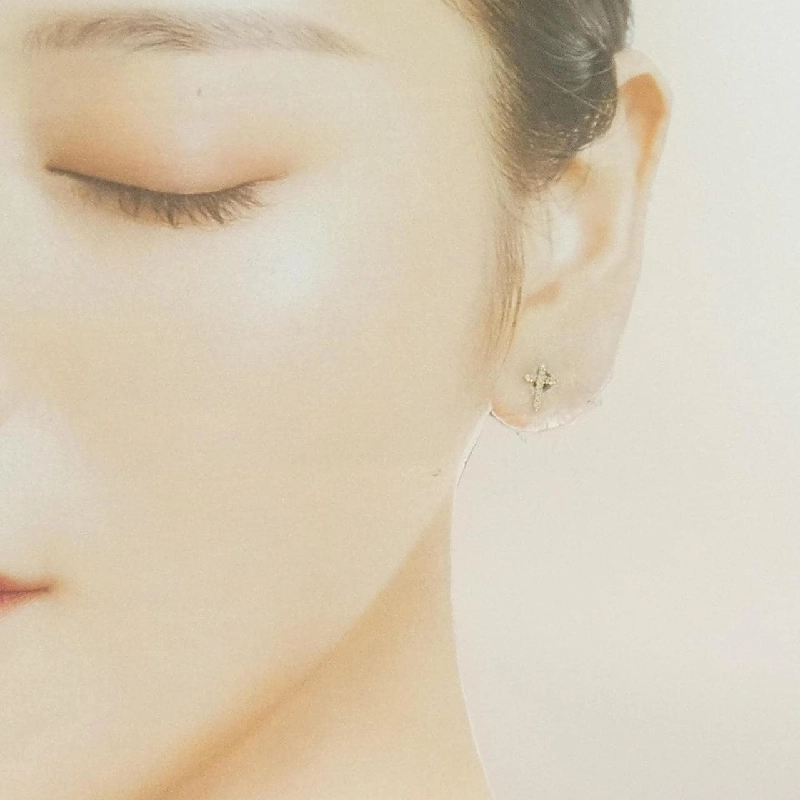 K18YG Bông tai kim cương 0.10CT - Hàng hiệu Chính hãng 863036