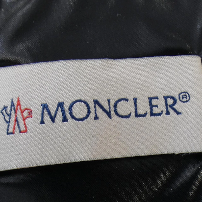 Áo khoác lông vũ MONCLER 638398