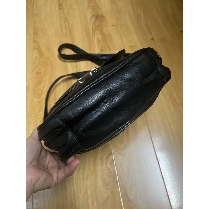 Túi nữ size 22*23*8 dz thật 2hand 934449