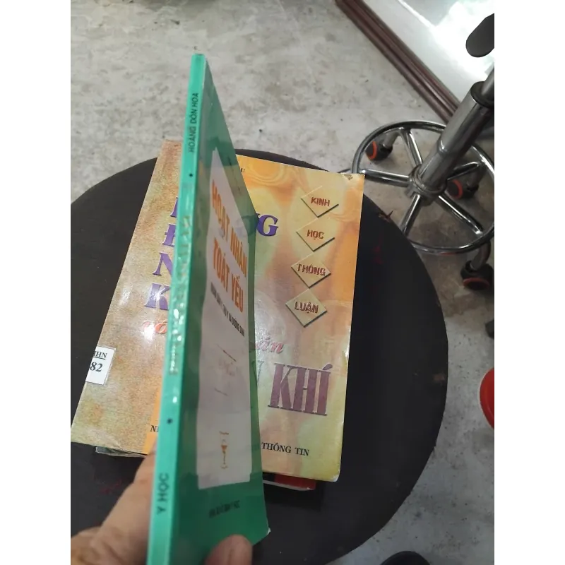 Hoạt nhân toát yếu ( Quân dân y, thú y và dưỡng sinh )  1023883