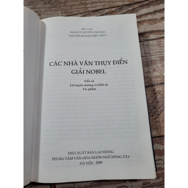 Các nhà văn Thuy Điển Giải Nobel  333774