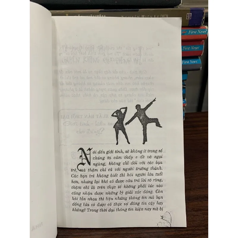 Tò mò giới tính biết hỏi ai?- Mai Phương 700365