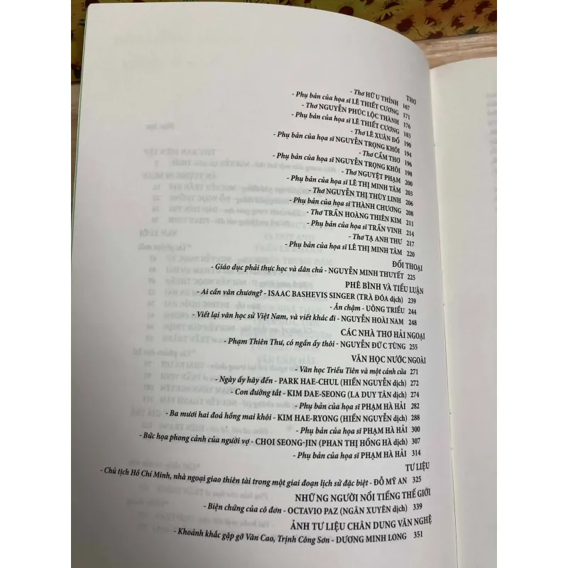 Tạp Chí Viết Và Đọc - Chuyên Đề Mùa Thu 2020 970519