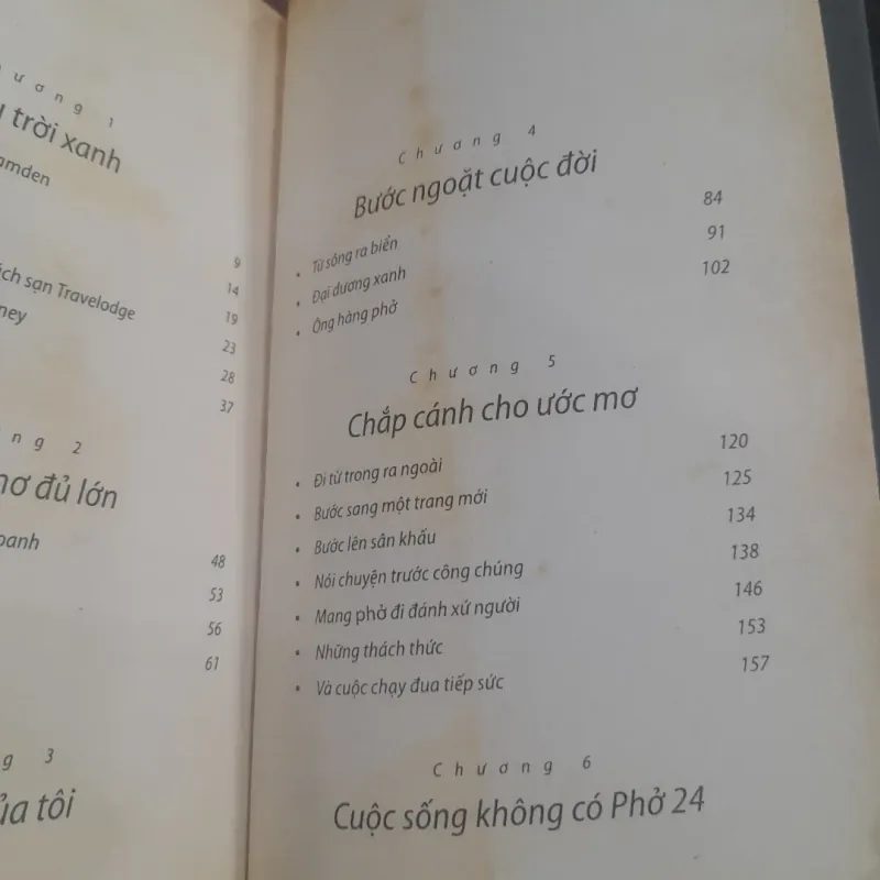 Tự truyện Lý Quý Trung - BẦU TRỜI KHÔNG CHỈ CÓ MÀU XANH 751727