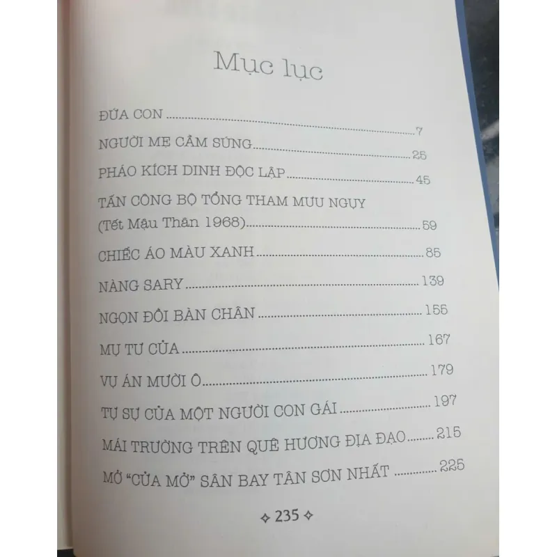 Chiếc Áo Màu Xanh - Đồng Đen 784616