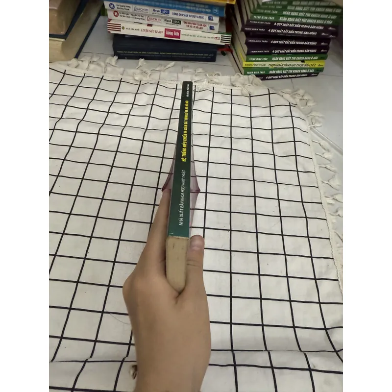 Hệ thống điều khiển và giám sát động cơ xe hơi đời mới 701495