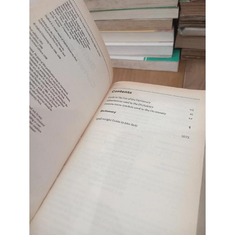 Oxford dictionary of current English - Edited by Della Thompson 960539