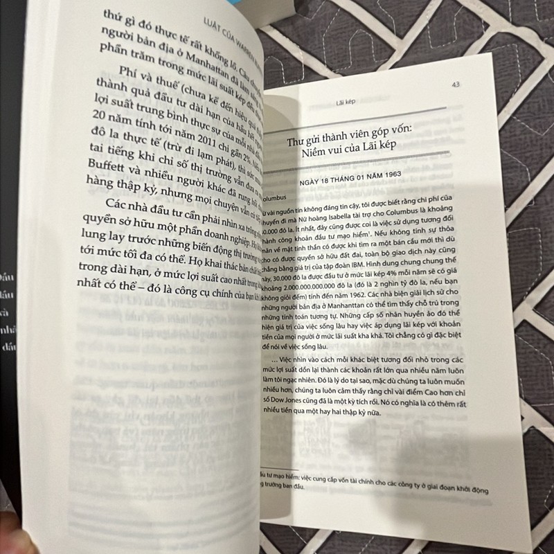 Sách dành cho các bạn yêu thích đầu tư, yêu thích phong cách đầu tư của warren buffett 149445