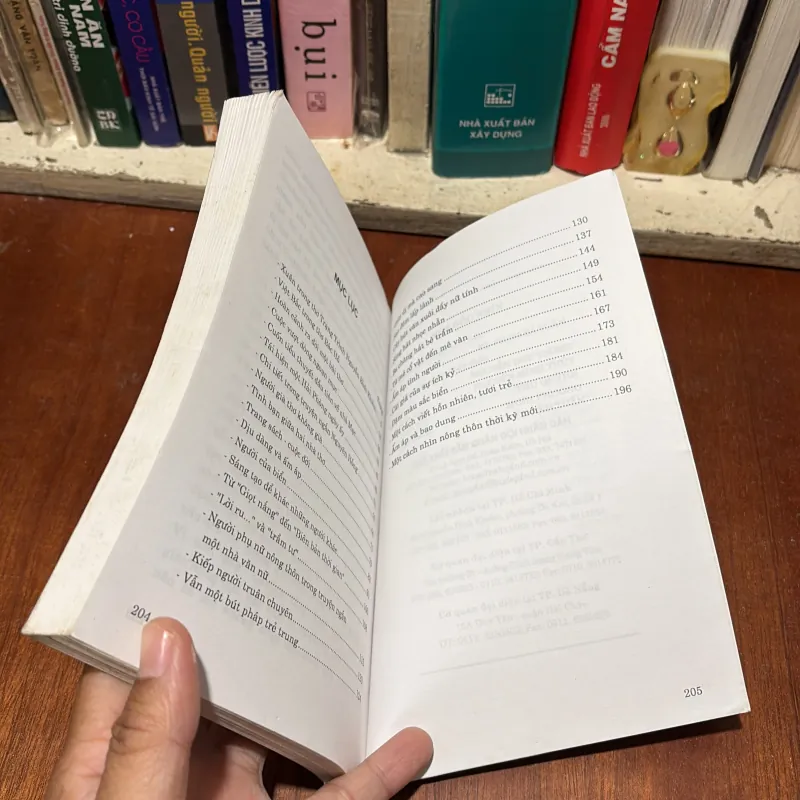 II Tiểu Luận Và Phê Bình: Một Góc Nhìn - Cao Năm - 2012 785589