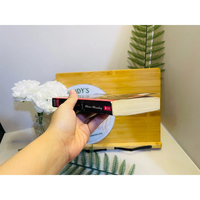 [Sách tiếng Anh 2hand] Like new 90% - 📚 The Keys to the Kingdom: Mister Monday 499507