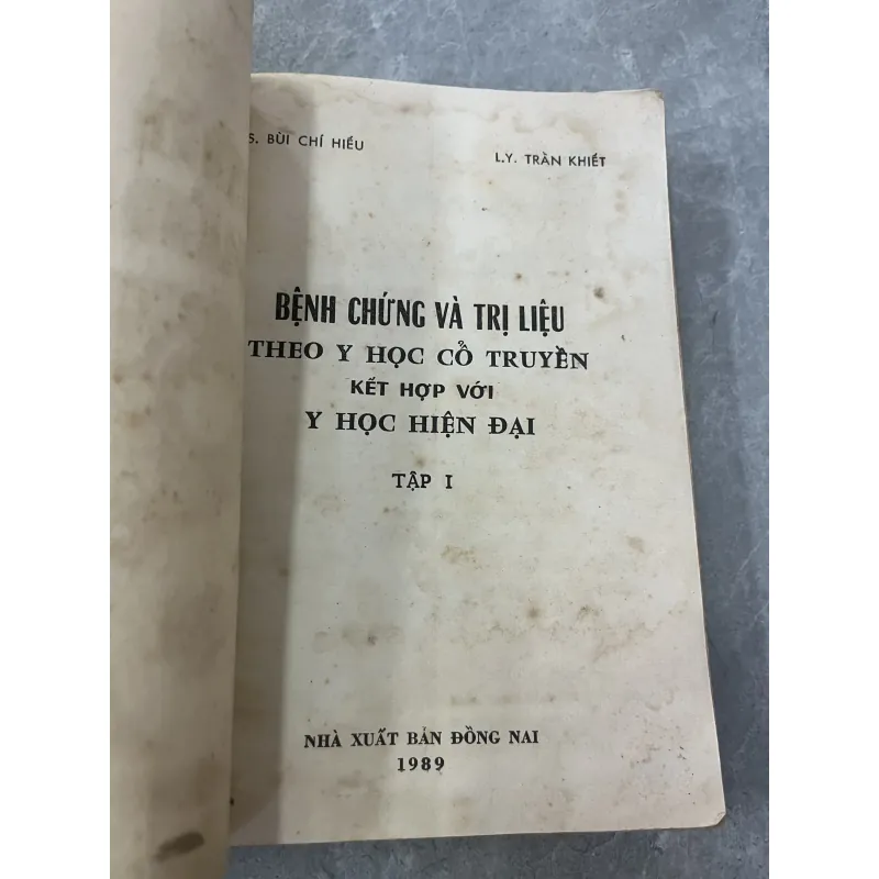 BỆNH CHỨNG VÀ TRỊ LIỆU - TRẦN KHIẾT, BÙI CHÍ HIẾU 992875