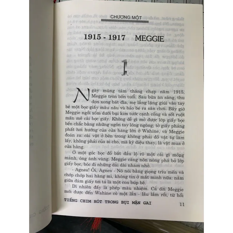 TIẾNG CHIM HÓT TRONG BỤI MẬN GAI - COLLEEN MCCULLOUGH 560385