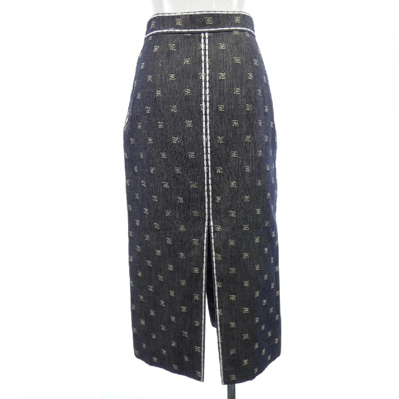 FENDI FQ7128 A5X7 Váy 647969