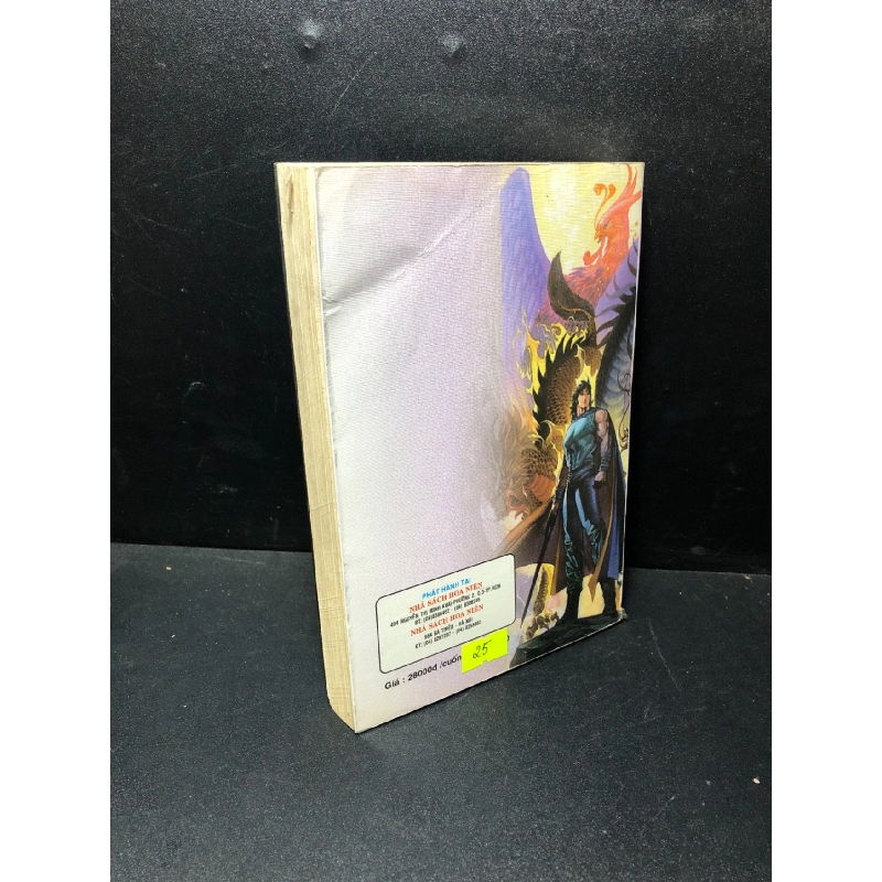 Anh hùng liêu đông 2003 Quỳnh Mai mới 80% bẩn và ố HCM1311 912711