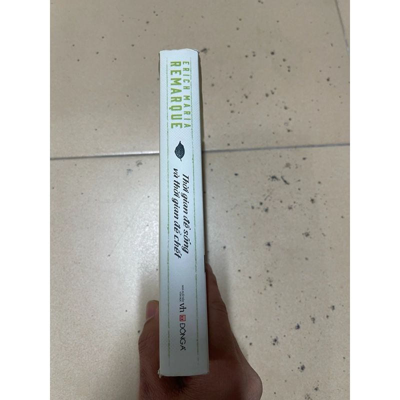 Thời gian để sống và thời gian để chết - Eric Maria Romac (C) 381831