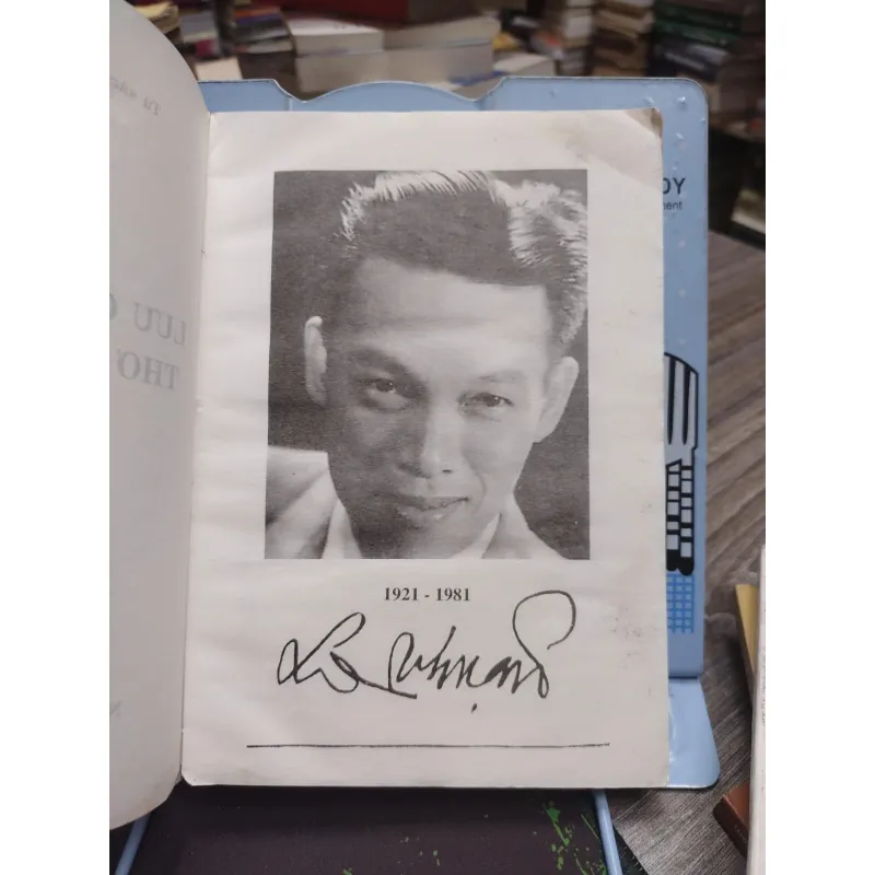 Sách: Lưu Quang Thuận - Thơ và Sân Khấu (A2) 607472