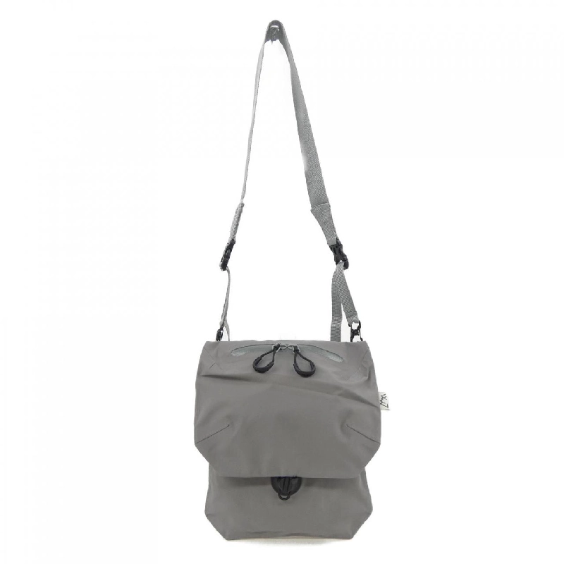 COMFY OUTDOOR GARMEN BAG - Hàng hiệu Authentic 903606
