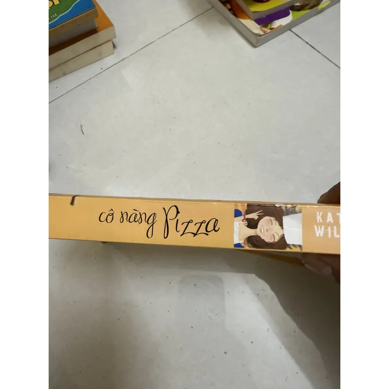 Cô nàng pizza 593526