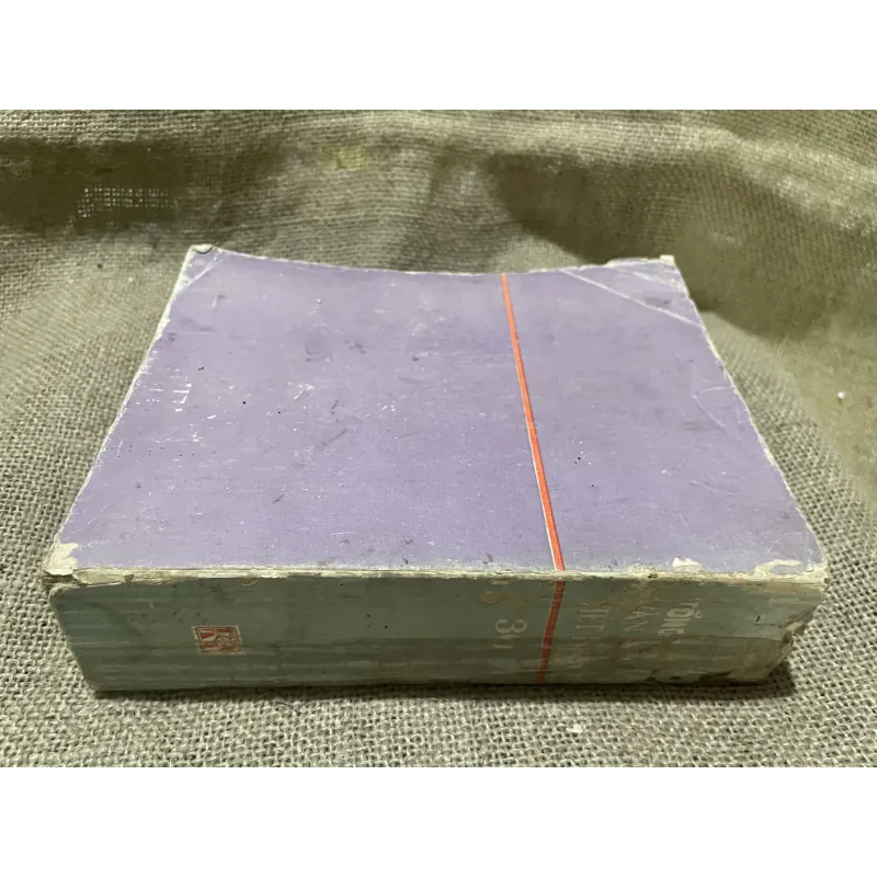 Trong tập văn học tập 36- thơ văn Hồ Chí Minh - 920 trang  958660