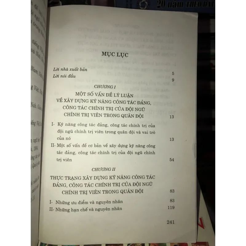 Xây dựng kỹ năng công tác đảng, công tác chính trị của đội ngũ chính trị viên  758851