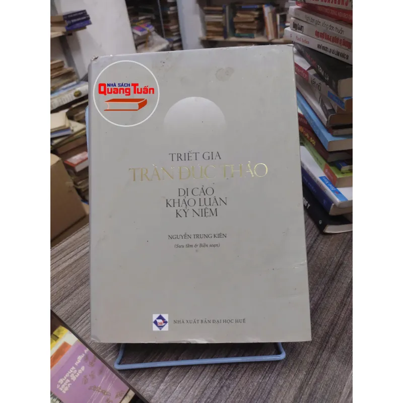 Sách:  Triết Gia Trần Đức Thảo - Di cảo, Khảo luận và Kỷ Niệm (A3) 625139