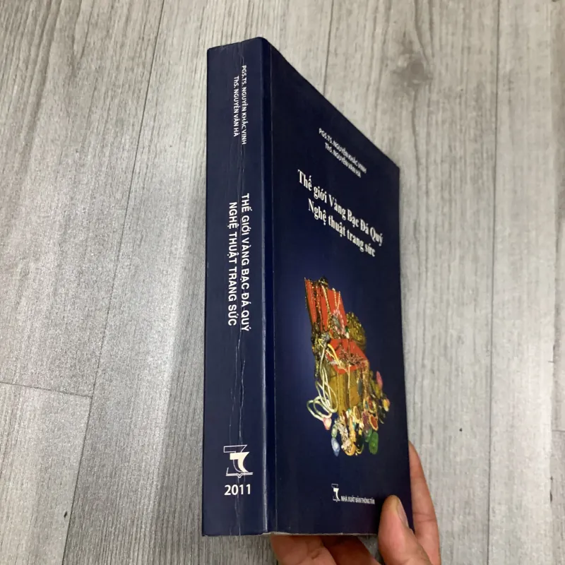 Thế giới vàng bạc đá quý nghệ thuật trang sức. 5b2 799389