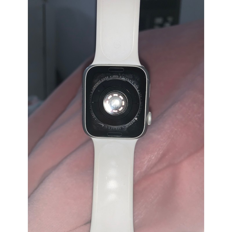 Đồng hồ Apple watch sr5 44 còn dùng tốt 158926