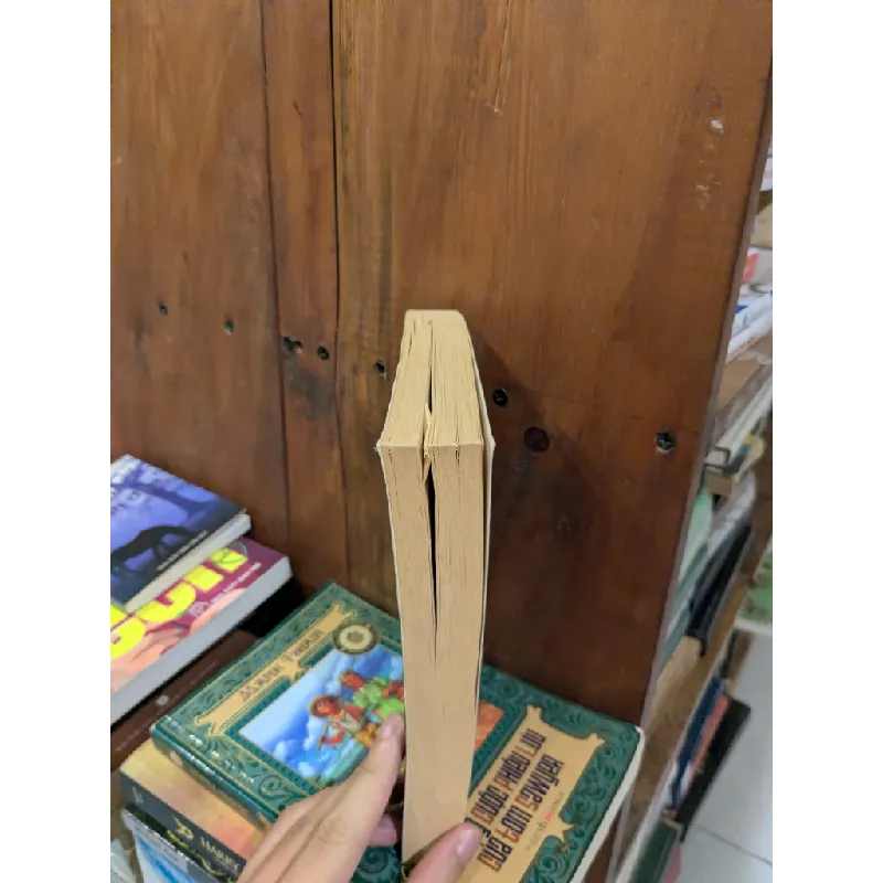 The clash of civilizations and the remaking of World order - Samuel P.Huntington 689392