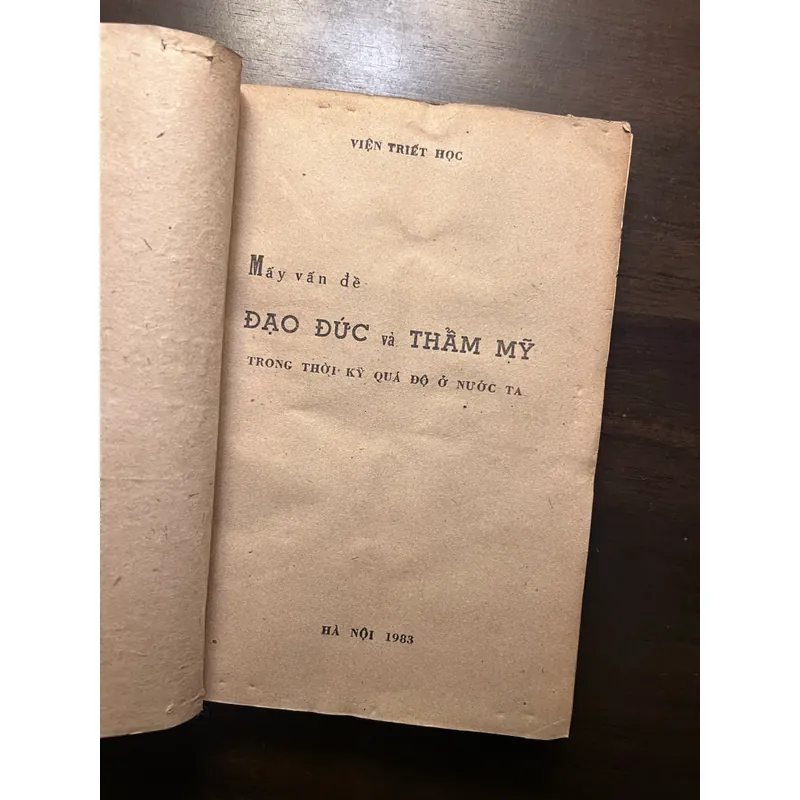 📖 Mấy vấn đề đạo đức và thẩm mỹ trong thời kỳ quá độ 606615