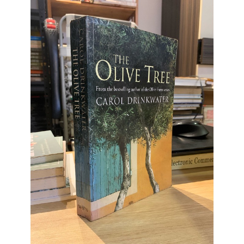 THE OLIVE TREE - Carol Drinkwater 148938