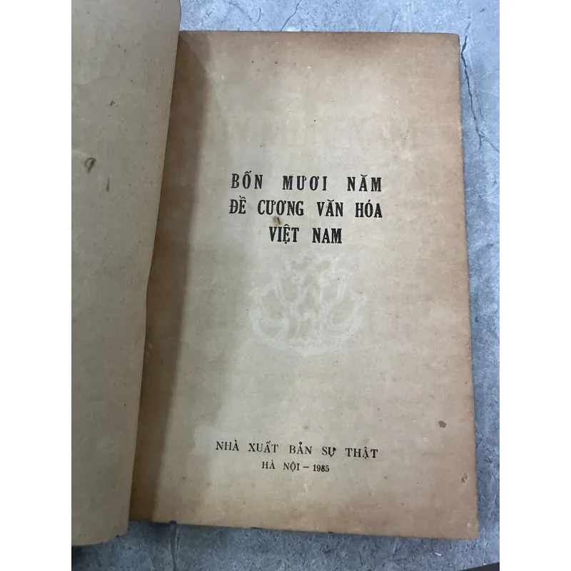 BỐN MƯƠI NĂM ĐỀ CƯƠNG VĂN HOÁ VIỆT NAM 798818