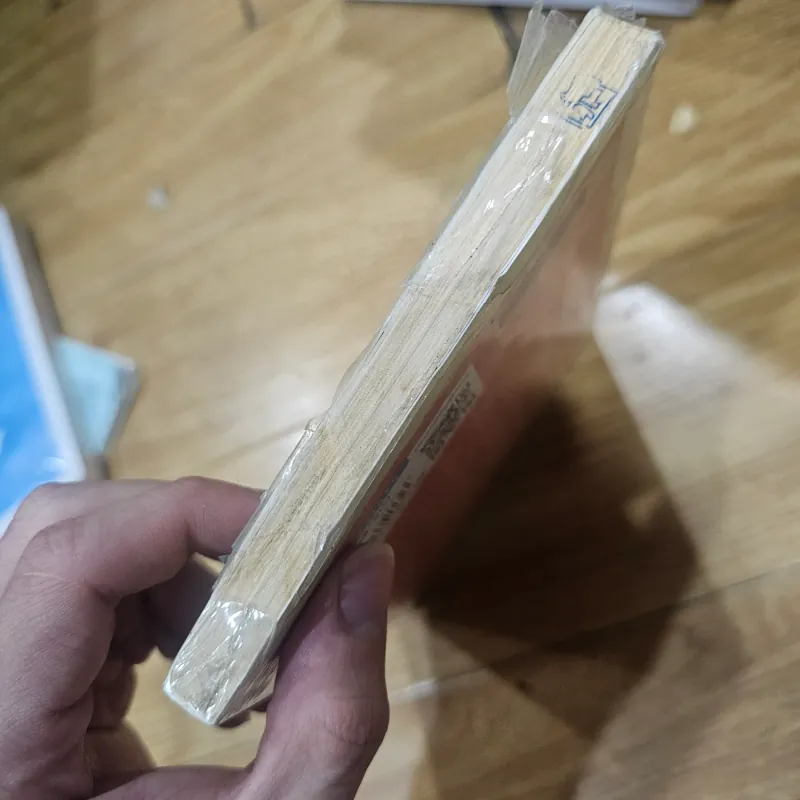 1 chọi 10 trận đấu tăng bi tráng (còn nguyên bọc, ố nhẹ)
40k 780184