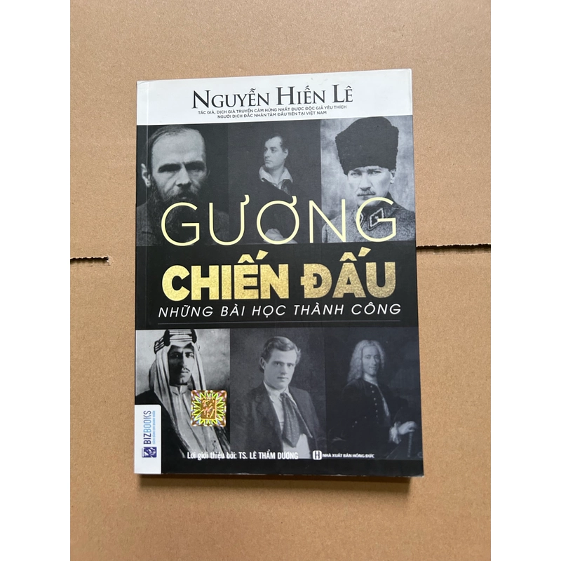 Gương chiến đấu 551574