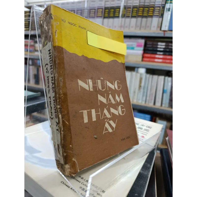 NHỮNG NĂM THÁNG ẤY - VŨ NGỌC PHAN 598226