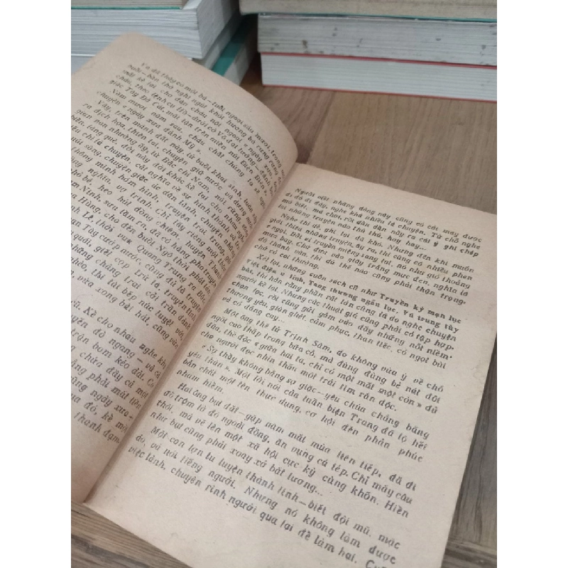 Tiếng hát trong rèm - Chu Văn 736930