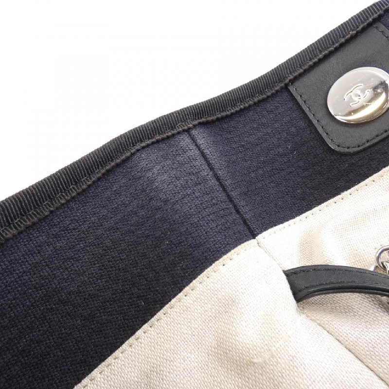 Túi xách Chanel Deauville Line AS3257 620493