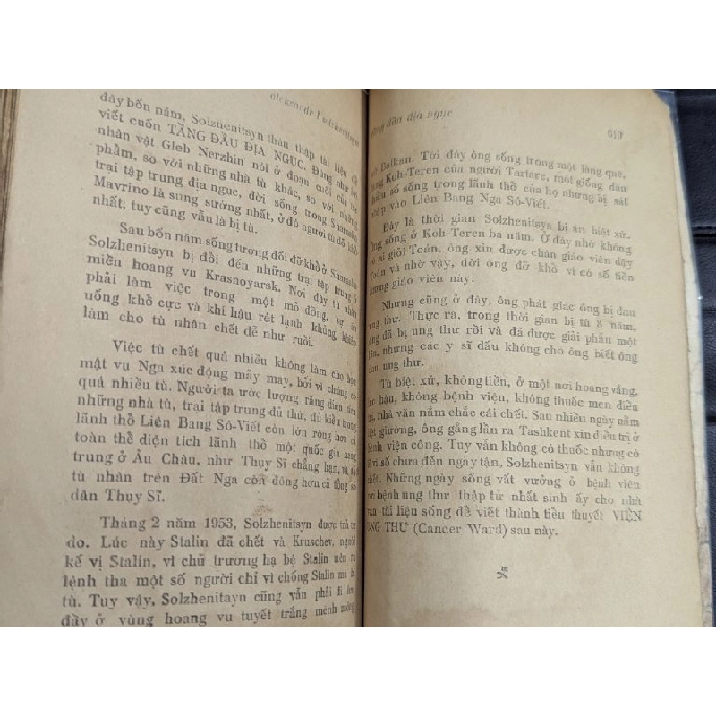 Tầng đầu địa ngục - Alexsandr I Solzhenitsyn ( bản dịch Hải Triều ) 495485