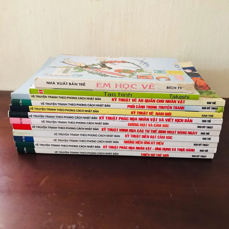 Combo sale 12 cuốn vẽ truyện tranh  446040
