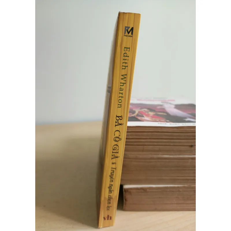 Nữ bá tước De Monsoreau & Bà cô già 993440