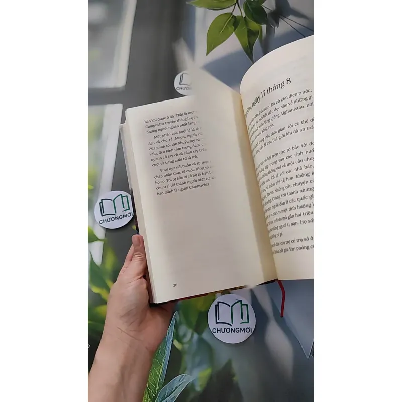 Nhật Kí Những Chuyến Đi - Angelina Jolie 990099